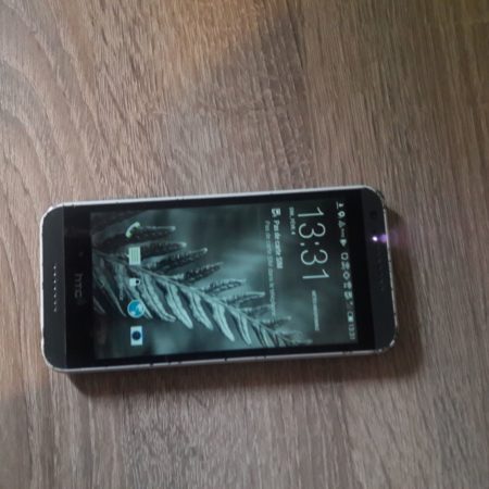 Téléphone mobile Htc HTC Desire 620 8 Go noir